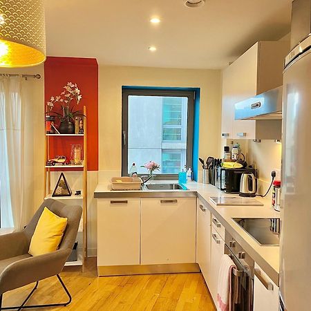 Skyview Apartment By Noknokstay - City Centre With Parking - Group, Family, Business Sheffield Dış mekan fotoğraf