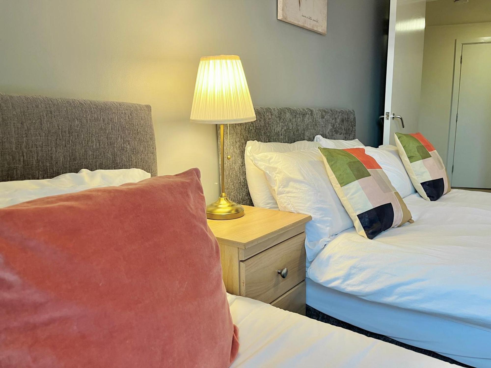 Skyview Apartment By Noknokstay - City Centre With Parking - Group, Family, Business Sheffield Dış mekan fotoğraf