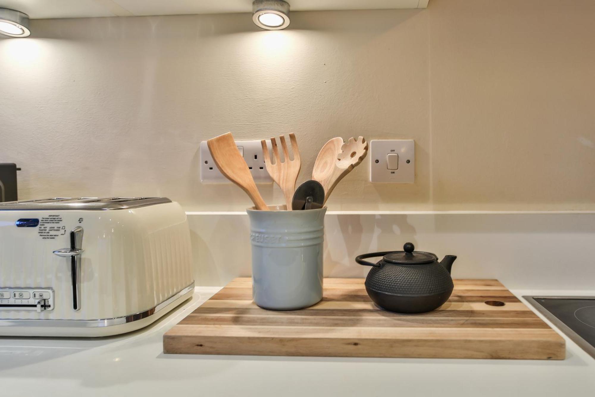 Skyview Apartment By Noknokstay - City Centre With Parking - Group, Family, Business Sheffield Dış mekan fotoğraf