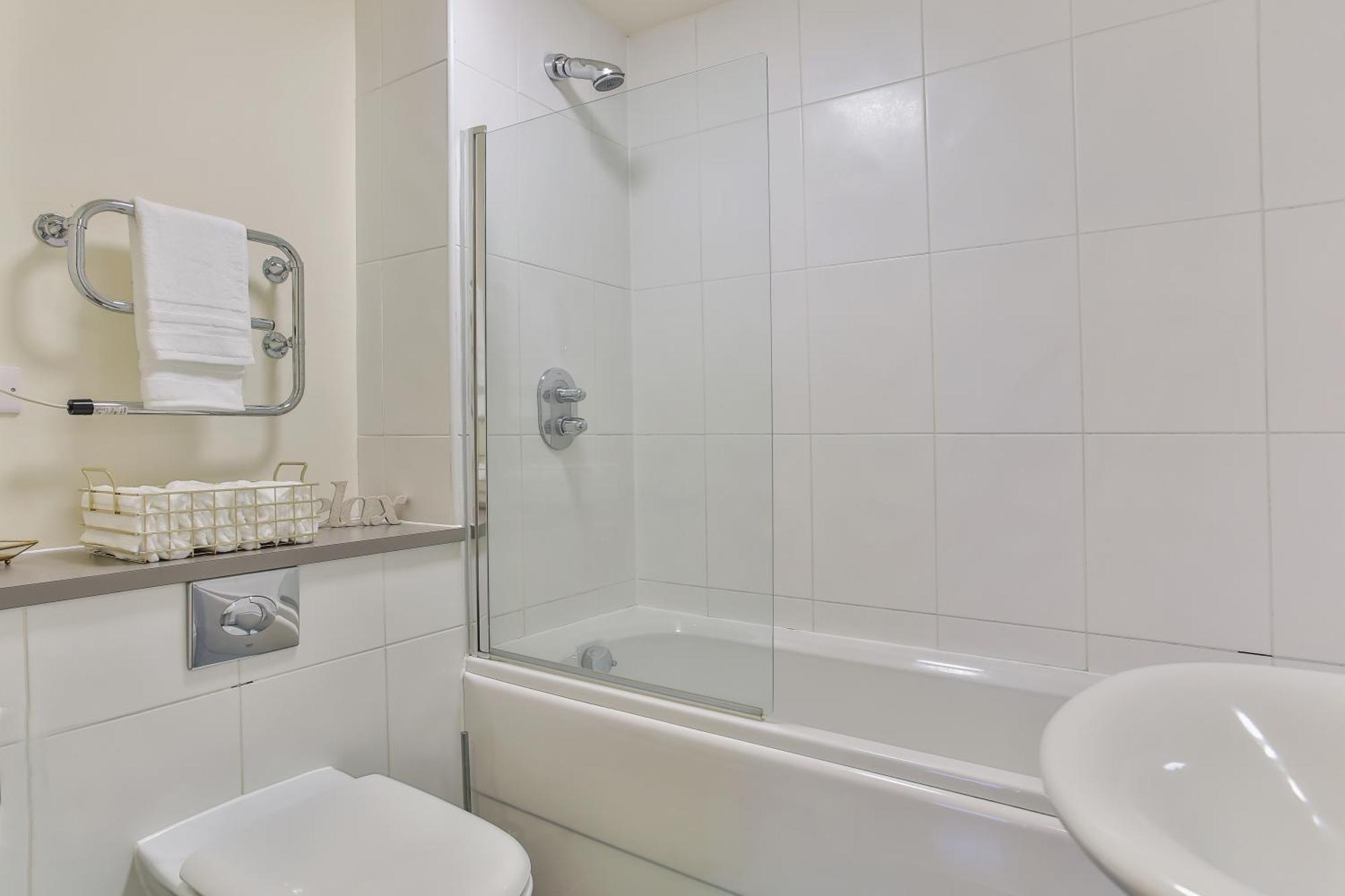 Skyview Apartment By Noknokstay - City Centre With Parking - Group, Family, Business Sheffield Dış mekan fotoğraf