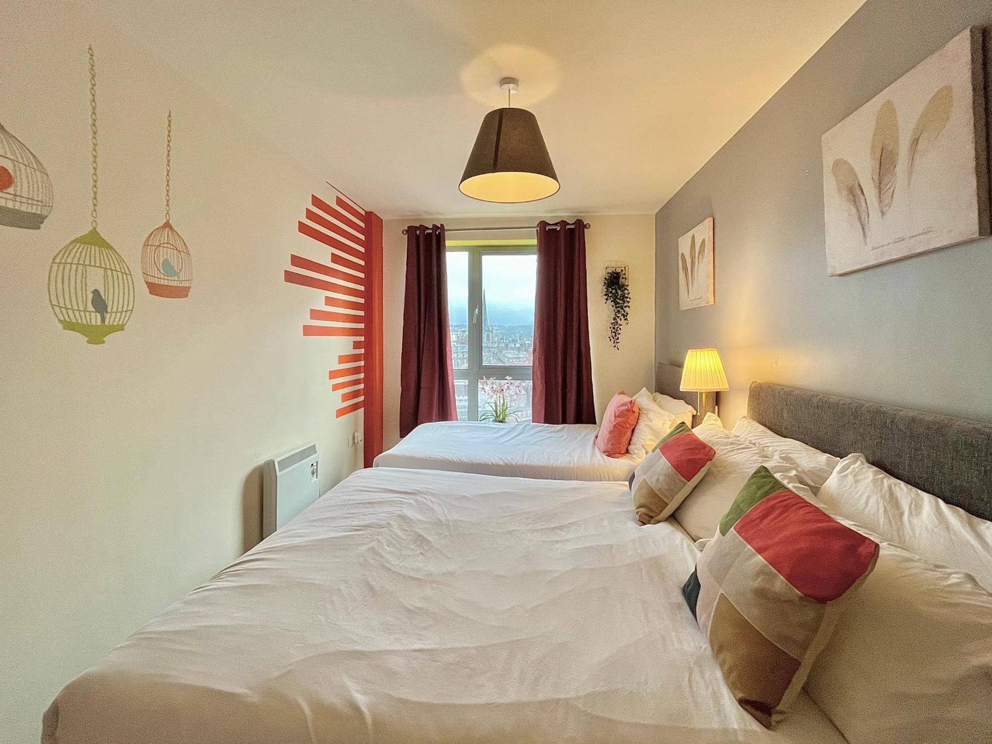 Skyview Apartment By Noknokstay - City Centre With Parking - Group, Family, Business Sheffield Dış mekan fotoğraf