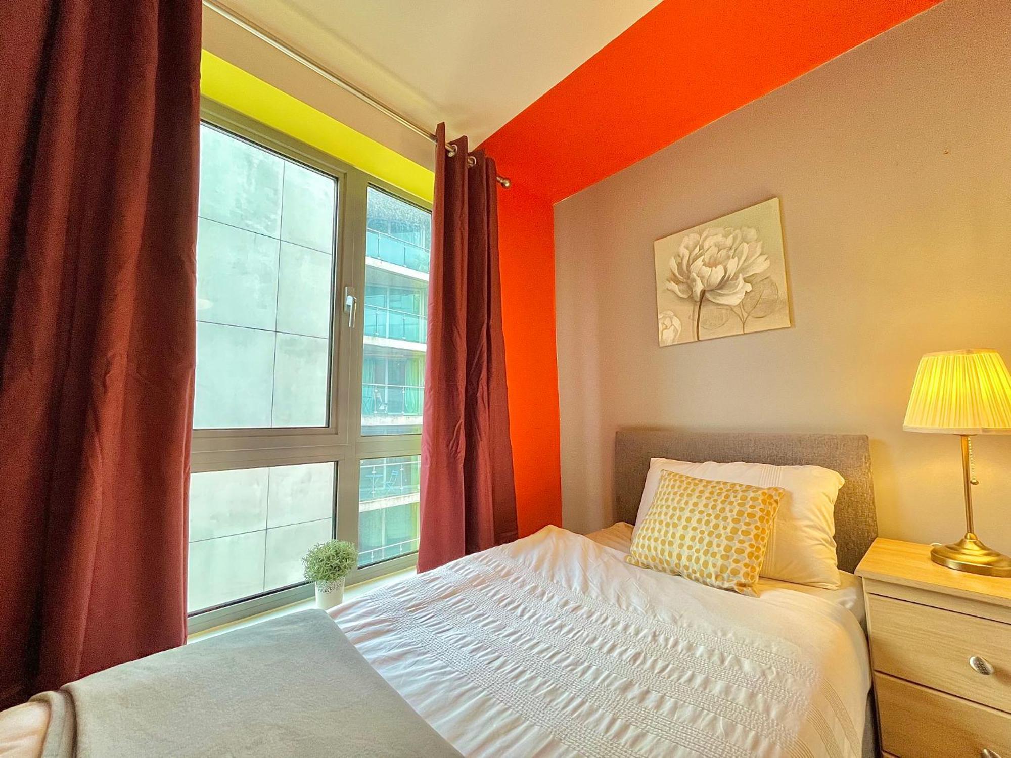 Skyview Apartment By Noknokstay - City Centre With Parking - Group, Family, Business Sheffield Dış mekan fotoğraf