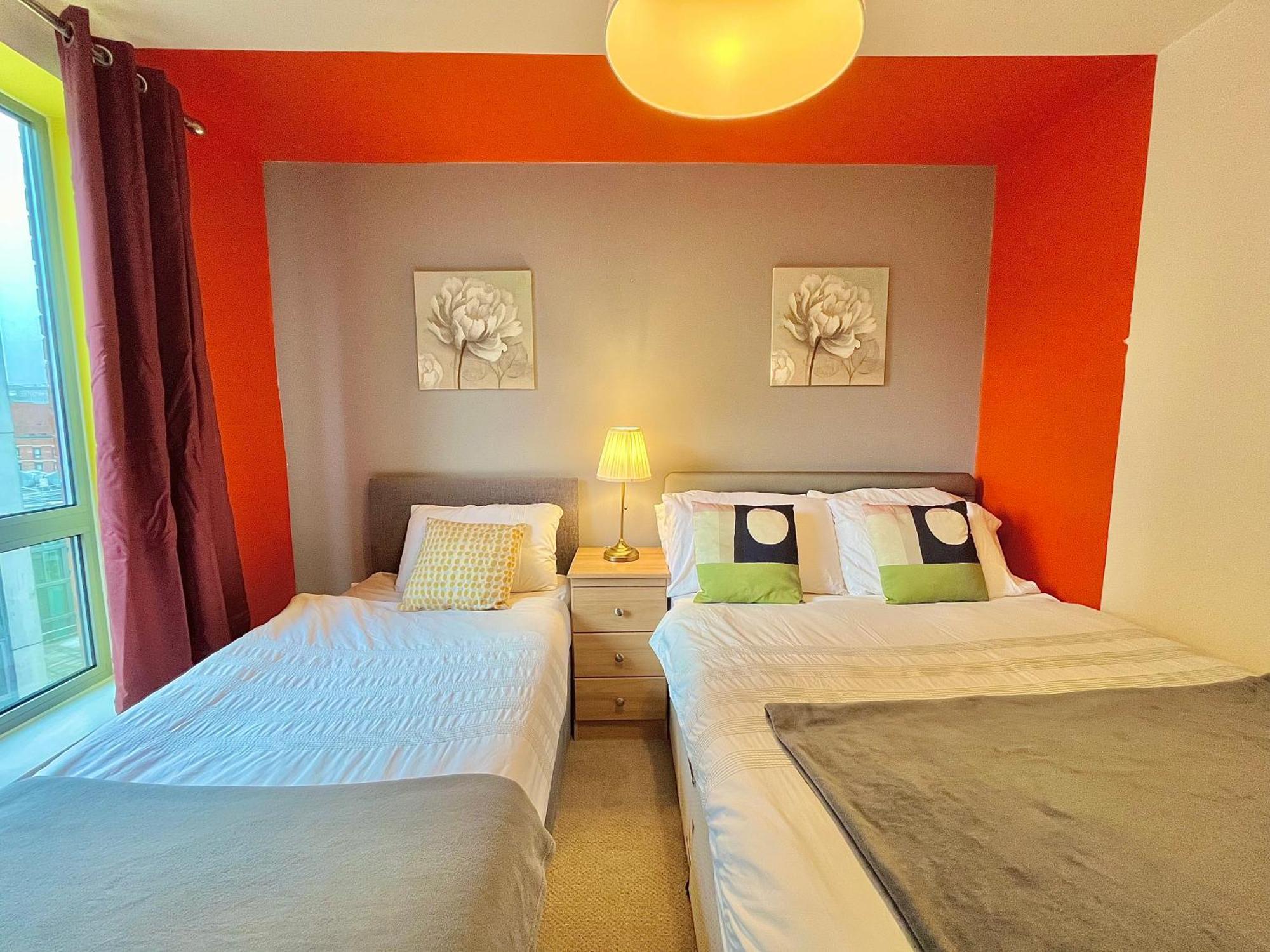 Skyview Apartment By Noknokstay - City Centre With Parking - Group, Family, Business Sheffield Dış mekan fotoğraf